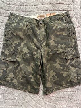 Ruff Hewn Men's Camouflage Cargo Shorts - Olive/Tan